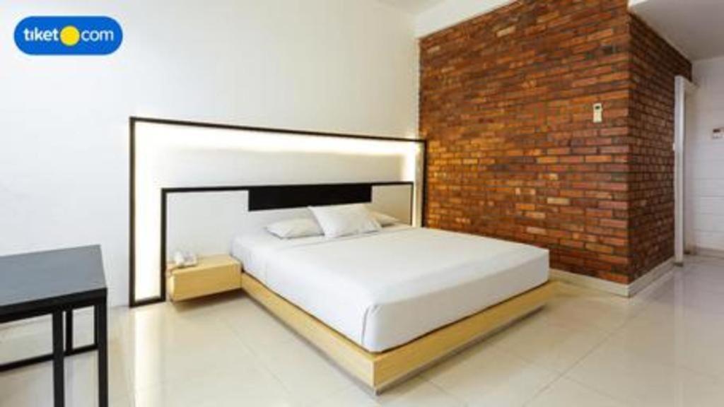 โรงแรม บัวนา เลสตารี บาลิกปาปัน ภายนอก รูปภาพ