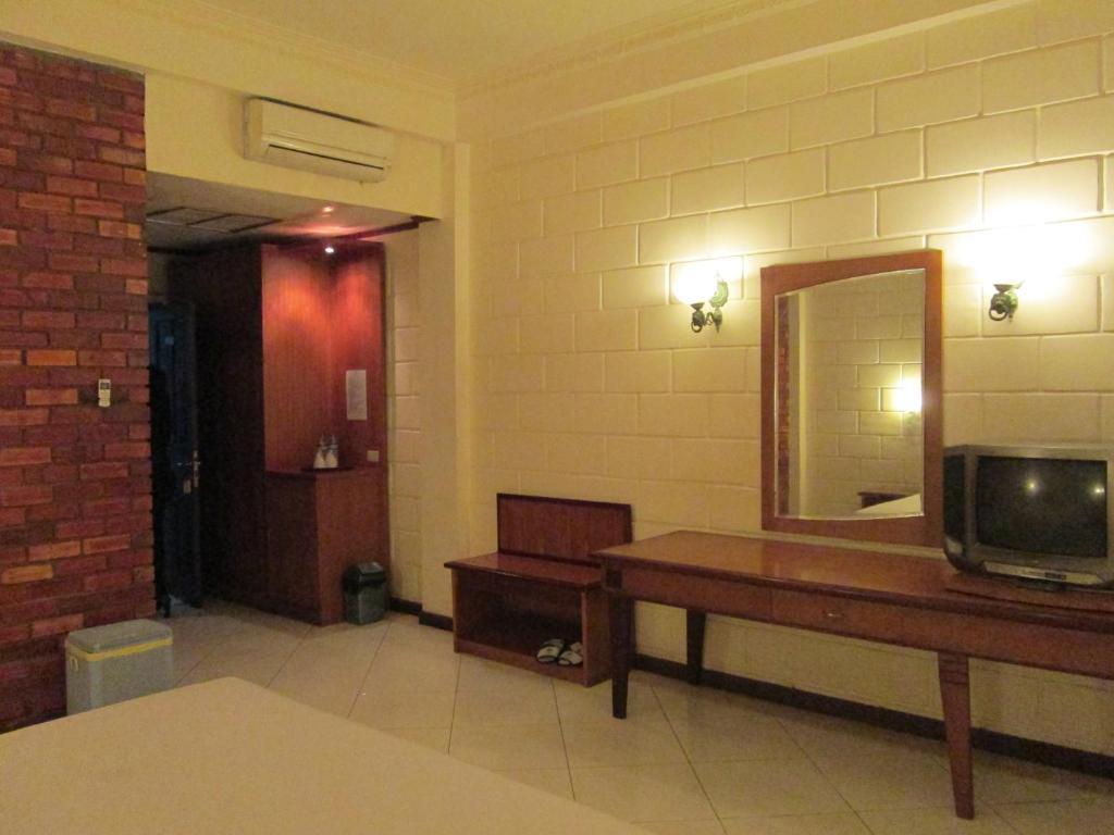 โรงแรม บัวนา เลสตารี บาลิกปาปัน ภายนอก รูปภาพ